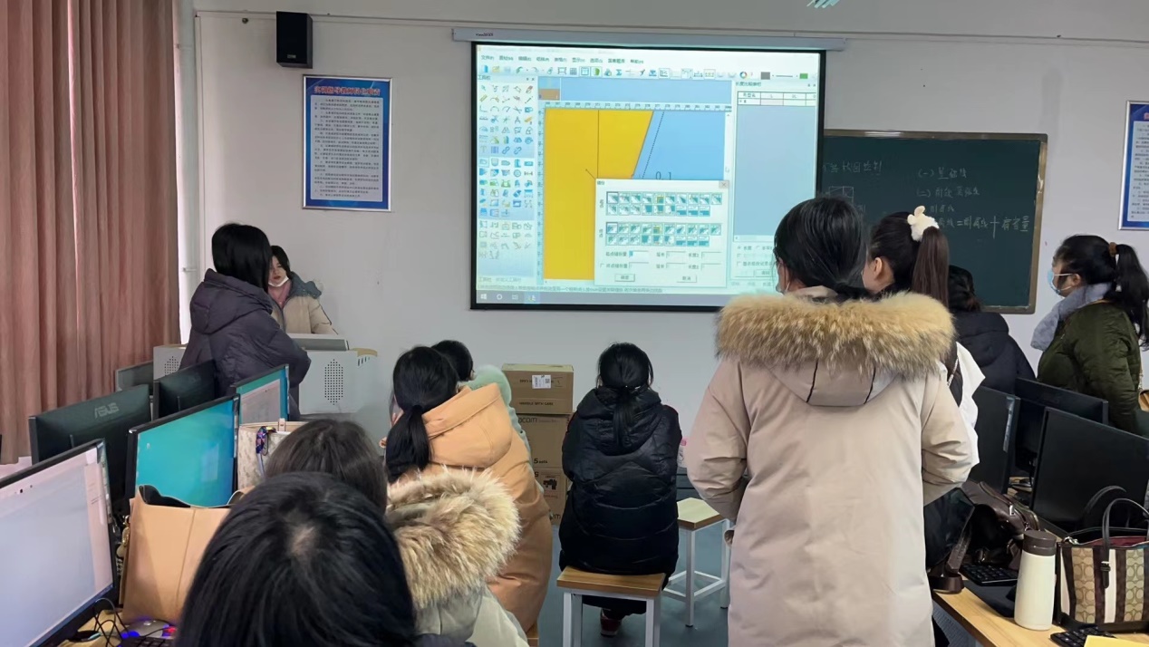 说明: C:\Users\Administrator\Desktop\2da4c6c79aeadaa2ae8c7b4af924cb9.jpg